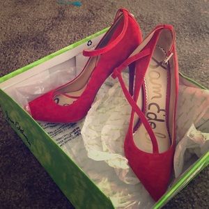 Sam Edelman Dorinda, red suede pumps